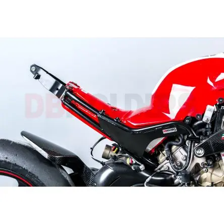 boucle-arriere-racing-db-holders-pour-ducati-v4-panigale-18-20 (1).webp